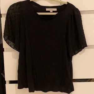 Black textured short sleeve shirt